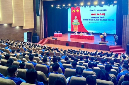 Quang cảnh hội nghị.