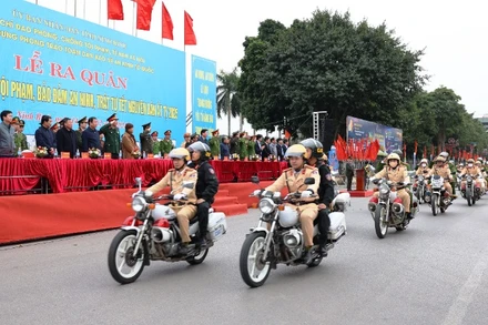 Lực lượng Công an Ninh Bình quyết tâm thực hiện có hiệu quả các giải pháp bảo đảm an ninh trật tự, phục vụ nhân dân vui Xuân, đón Tết an toàn, hạnh phúc và xây dựng tỉnh Ninh Bình ngày càng văn minh, giàu đẹp. 