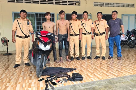 2 trong số 3 đối tượng bị bắt. (Ảnh: Công an cung cấp)