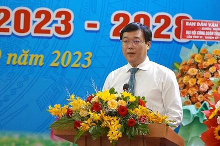 Bí thư Tỉnh ủy Đồng Tháp Lê Quốc Phong phát biểu tại đại hội. (Ảnh: HỮU NGHĨA)