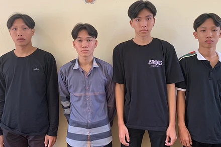 4 đối tượng tại Cơ quan công an.