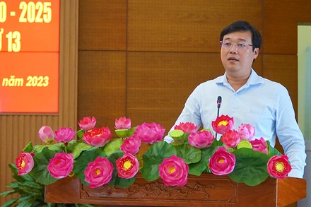 Bí thư Tỉnh ủy Đồng Tháp Lê Quốc Phong phát biểu tại hội nghị.