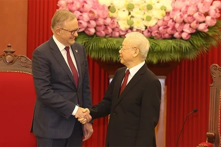 Tổng Bí thư Nguyễn Phú Trọng tiếp Ngài Anthôni Anbanidi, Lãnh đạo Công đảng Ôxtrâylia, Thủ tướng Ôxtrâylia thăm chính thức Việt Nam, ngày 4/6/2023. (Ảnh: TTXVN)