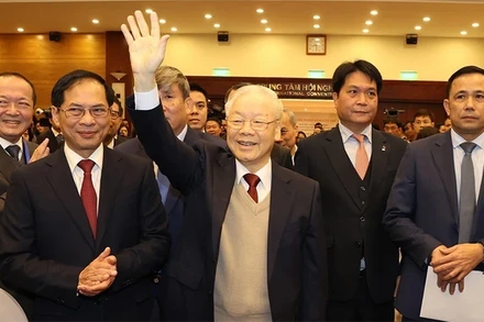 Tổng Bí thư Nguyễn Phú Trọng đến dự Hội nghị Ngoại giao lần thứ 32. (Ảnh: TTXVN)