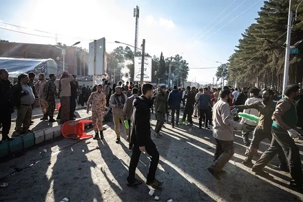 Hiện trường vụ đánh bom tại nghĩa trang nơi diễn ra lễ tưởng niệm ông Qassem Soleimani, ngày 3/1/2024. (Ảnh: WANA)