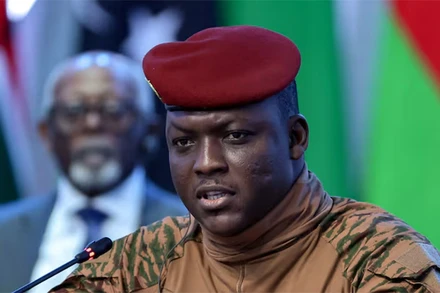 Tổng thống chuyển tiếp của Burkina Faso, ông Ibrahim Traoré dự một phiên họp trong Hội nghị cấp cao Nga-châu Phi tại Saint Petersburg, Nga, ngày 28/7/2023. (Ảnh: Reuters)