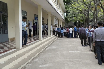 Cuộc bầu cử Hội đồng Thủ đô, tỉnh, thành phố, quận, huyện khóa IV tại Campuchia bắt đầu từ 7 giờ sáng và kết thúc lúc 3 giờ chiều ngày 26/5.