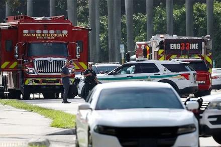 [Ảnh] Điều tra hiện trường vụ nổ súng gần sân golf của ông Donald Trump