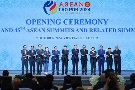 Nâng cao tầm vóc, đưa ASEAN sang giai đoạn phát triển mới