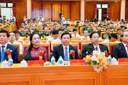 Các đại biểu tham dự lễ tôn vinh Học tập và làm theo tư tưởng, đạo đức, phong cách Hồ Chí Minh.