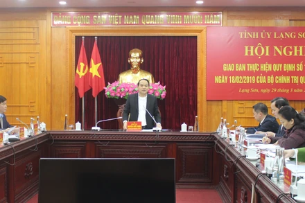 Đồng chí Nguyễn Quốc Đoàn, Ủy viên Trung ương Đảng, Bí thư Tỉnh ủy Lạng Sơn chủ trì hội nghị giao ban.