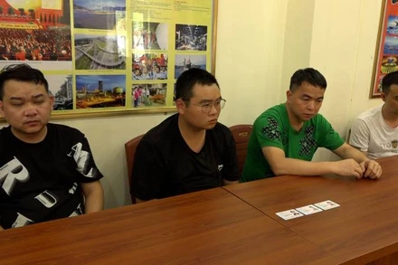 Các đối tượng người Trung Quốc nhập cảnh trái phép vào Việt Nam bị Bộ đội Biên phòng tỉnh Lạng Sơn phát hiện, bắt giữ.