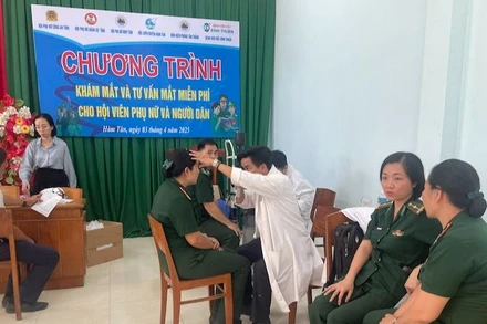 Chương trình "Đồng hành cùng phụ nữ biên cương".