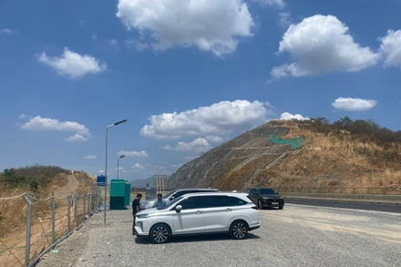 Trạm dừng nghỉ trên cao tốc Vĩnh Hảo-Phan Thiết đã đưa vào hoạt động.