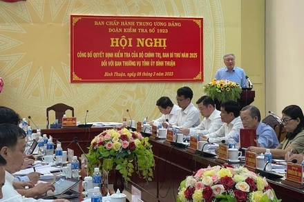 Đoàn kiểm tra làm việc với tỉnh Bình Thuận.