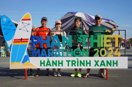 Các vận động viên tham dự giải chạy