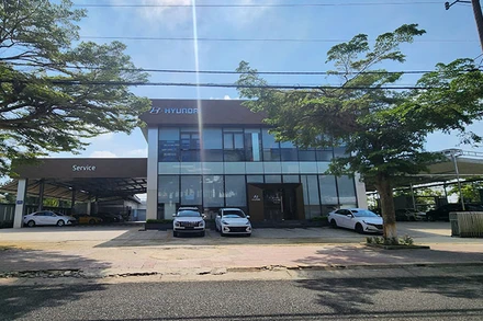 Doanh nghiệp xây dựng công trình bãi đậu xe hơn 1 nghìn m2 không phép, sai phép. 