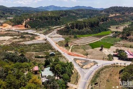 Dự án cải tạo, nâng cấp Quốc lộ 28B nối Bình Thuận với Lâm Đồng, khởi công tháng 4 năm 2024, với tổng vốn đầu tư hơn 1.400 tỷ đồng.