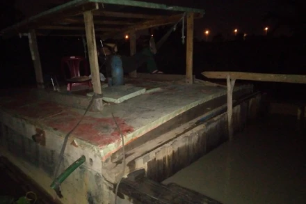 Phương tiện hút cát trái phép bị Bộ đội Biên phòng Thành phố Hồ Chí Minh phát hiện. (Ảnh: Biên phòng Thành phố Hồ Chí Minh cung cấp).