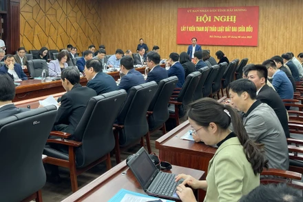 Các đại biểu dự Hội nghị tại đầu cầu Trung tâm Văn hóa Xứ Đông.