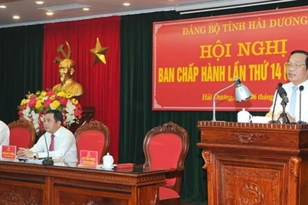 Đồng chí Lê Văn Hiệu, Phó Bí thư Thường trực Tỉnh ủy Hải Dương điều hành phần tham luận.