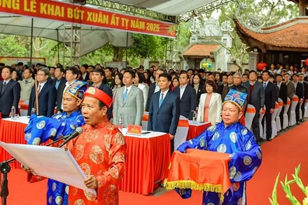 Lễ cung tuyên văn tế tri ân nhà giáo Chu Văn An.