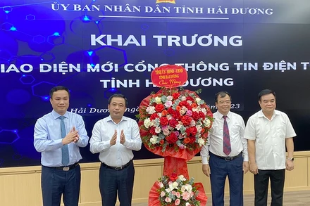 Khai trương Cổng thông tin điện tử tỉnh Hải Dương.
