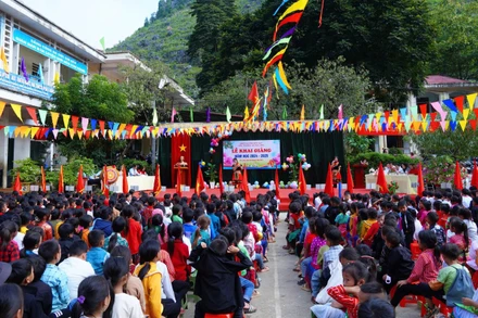 Lễ khai giảng năm học mới 2024-2025 tại liên trường xã Pải Lủng, huyện Mèo Vạc (Hà Giang).