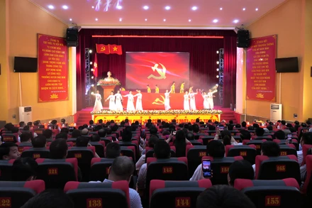 Toàn cảnh lễ kỷ niệm.