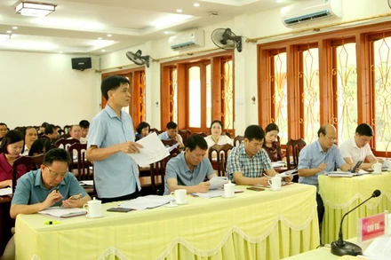 Các đại biểu cho ý kiến vào đề án sắp xếp, tinh gọn tổ chức bộ máy Mặt trận Tổ quốc, các đoàn thể và hội quần chúng.