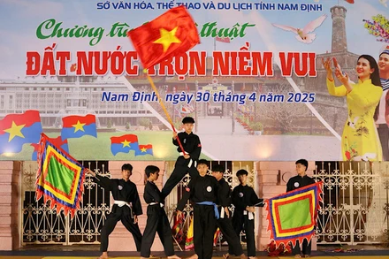 Một tiết mục võ thuật được biểu diễn trong Chương trình.