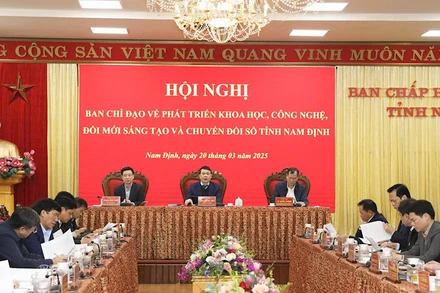 Ban Chỉ đạo về phát triển khoa học, công nghệ, đổi mới sáng tạo và chuyển đổi số tỉnh Nam Định tổ chức họp bàn, triển khai thực hiện Nghị quyết số 57-NQ/TW của Bộ Chính trị về đột phá phát triển khoa học, công nghệ, đổi mới sáng tạo và chuyển đổi số quốc gia.