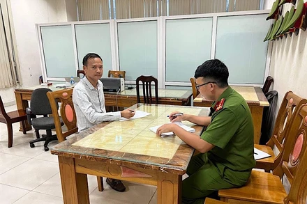 Đối tượng Nguyễn Xuân Thịnh tại cơ quan công an.