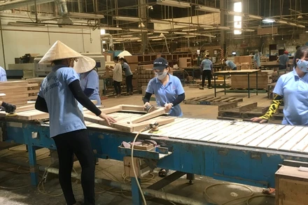 Đây là lần thứ 8 DOC gia hạn thời gian ban hành kết luận cuối cùng đối với gỗ dán của Việt Nam.