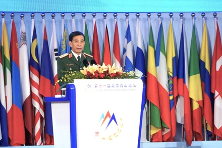 Bộ trưởng Quốc phòng Phan Văn Giang phát biểu tại Diễn đàn Hương Sơn Bắc Kinh.