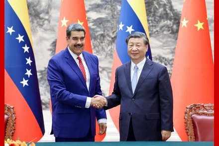Chủ tịch Trung Quốc Tập Cận Bình và Tổng thống Venezuela Nicolas Maduro. (Ảnh: Tân Hoa Xã)