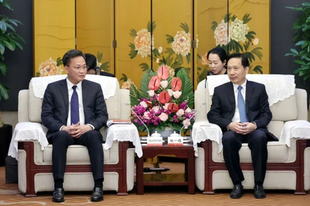 Hội kiến giữa hai đồng chí Bí thư Tỉnh ủy Hưng Yên và Thiểm Tây.