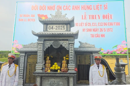 Một góc Đền thờ các liệt sĩ Sư đoàn 308 tại Câu Nhi.