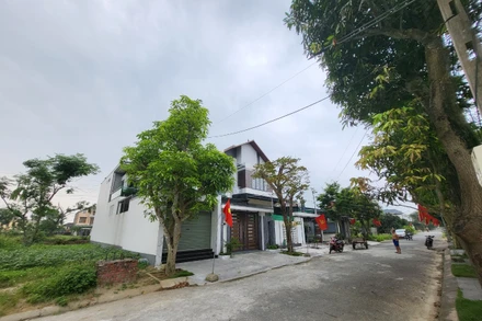 Nhiều lô đất cấp sai đối tượng ở Lộc Hà đã được chuyển nhượng, xây nhà ở kiên cố.