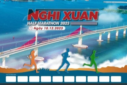 Giải chạy Nghi Xuân Half marathon năm 2023 với chủ đề "Nghi Xuân bát cảnh” thu hút hơn 1.350 vận động viên tham gia. 