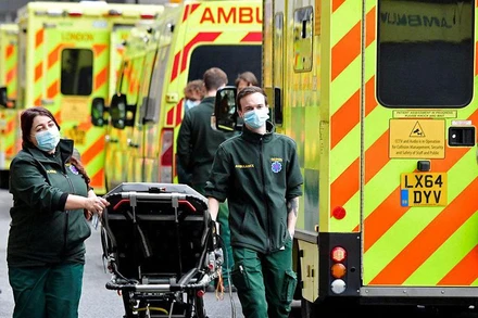 Hàng nghìn vị trí việc làm trong ngành y tế của Anh còn trống. (Ảnh Reuters)