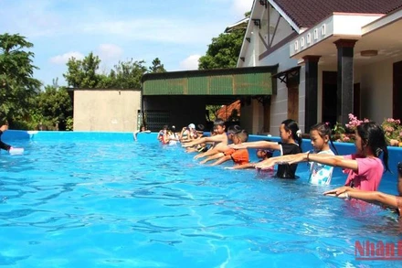 Một lớp dạy kỹ năng tại thành phố Buôn Ma Thuột, Đắk Lắk (Ảnh minh họa: Công Lý).