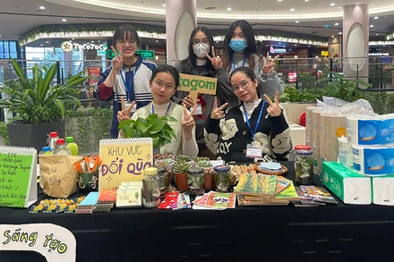 Các trạm thu rác đổi quà của Tagom trong các sự kiện hợp tác với trung tâm thương mại.