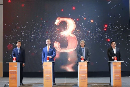 Chính thức khai trương hai dự án thúc đẩy nhân rộng mô hình phòng ngừa và ứng phó với bạo lực đối với phụ nữ và trẻ em gái tại Việt Nam. (Ảnh: UNFPA)