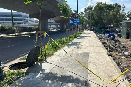 [Video] Thành phố Hồ Chí Minh: Khắc phục xong hiện trường sụt lún trước nhà ga T3