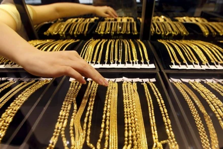 [Video] Giá vàng ngày 23/4: Vàng miếng SJC "hạ nhiệt", bán ra 122 triệu đồng/lượng 