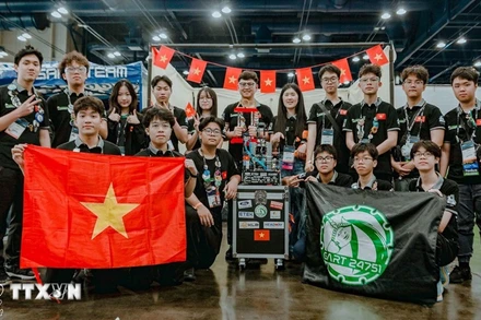 [Video] Việt Nam giành ngôi Á quân tại giải đấu robot lớn nhất thế giới