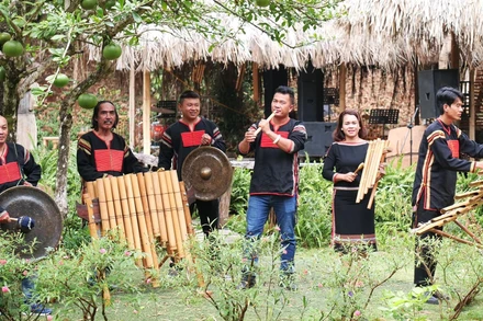 Tăng cường liên kết phát triển các loại hình và sản phẩm du lịch gắn với bản sắc văn hóa hứa hẹn đưa Tây Nguyên trở thành điểm đến hấp dẫn.