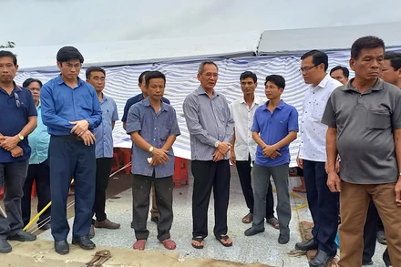 Bạc Liêu: 1 người chết, 59 căn nhà bị sập, tốc mái do mưa lớn kèm lốc xoáy