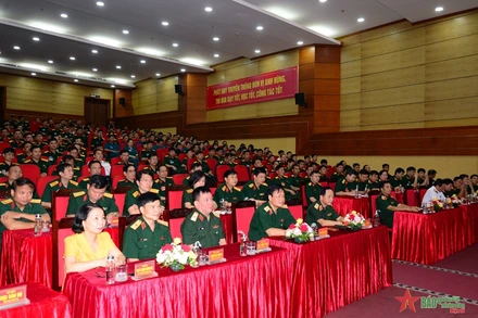 Các đại biểu dự hội thi. (Ảnh: Báo Quân đội nhân dân)